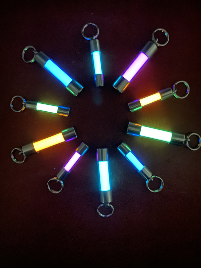 Colgante luminoso de vidrio, c - Tritium Gas Tube reseña y precio